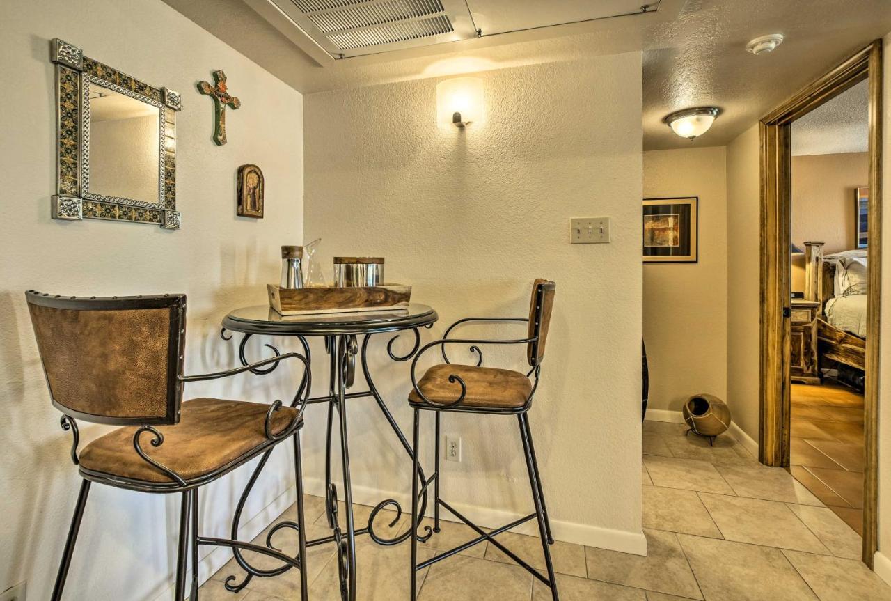 شقة Adobe-Style Abode With Amenities - Walk To Plaza! سانتا فيه المظهر الخارجي الصورة